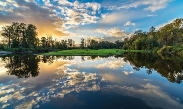 Priroda-zakat-ozero-peyzazh