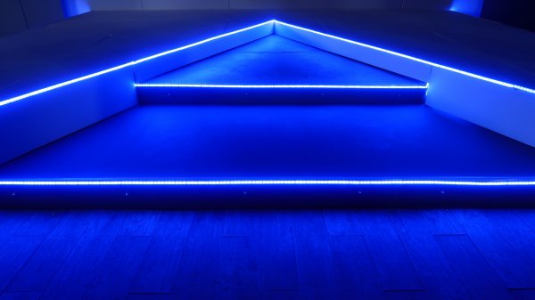 Blue-led-lighting-geometry-triangle