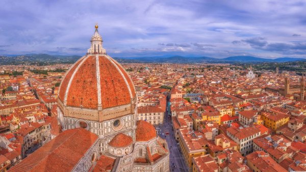 Florence-cathedral-italy-uhd-8k-wallpaper-