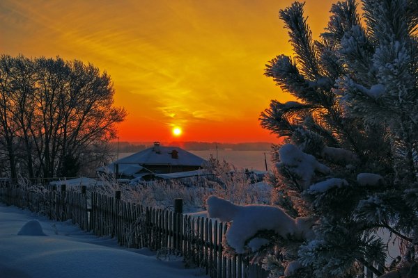зимний вечер в деревне