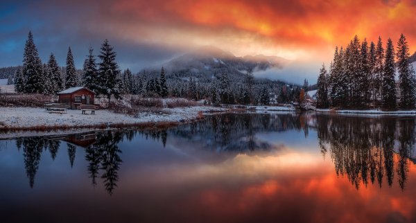 zakat-ozero-gory-zima