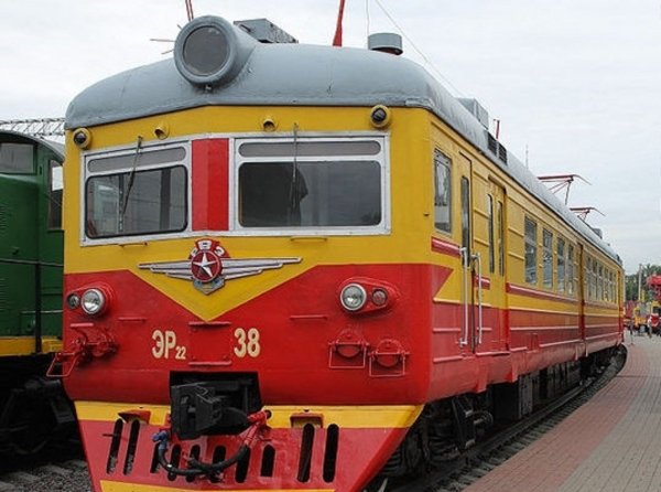 Электропоезд ЭР22М