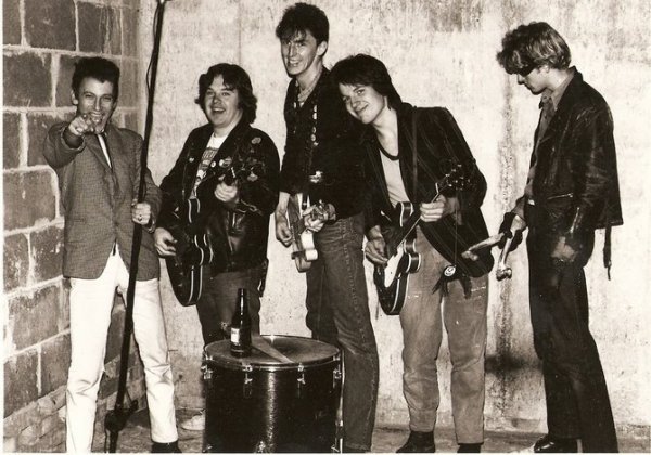 The Cannibals - We Keep On Keeping On