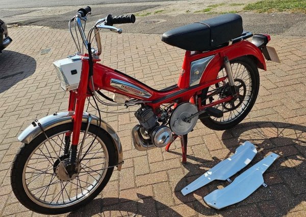 MOTOBECANE MOBYLETTE CLASSIC MOPED 50V (1975г.)