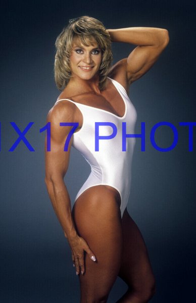 CORY-EVERSONfemale-bodybuilder11X17-POSTER-SIZE-PHOTO