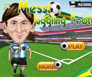 Messi-Juggling-Football