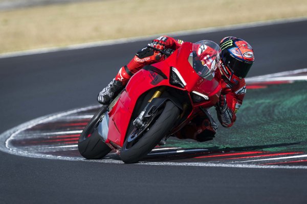 Ducati-Panigale-V4-S-21