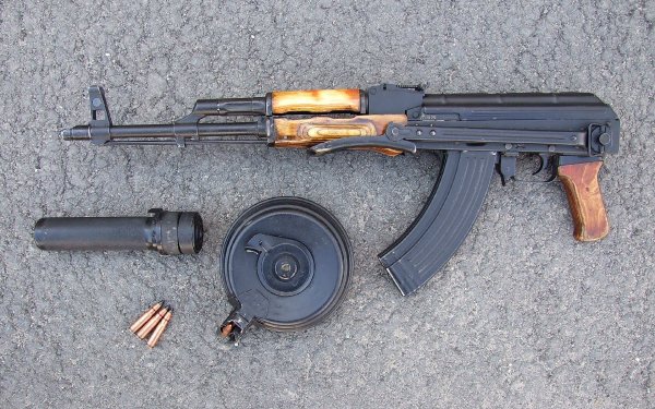 akms-avtomat-kalashnikova