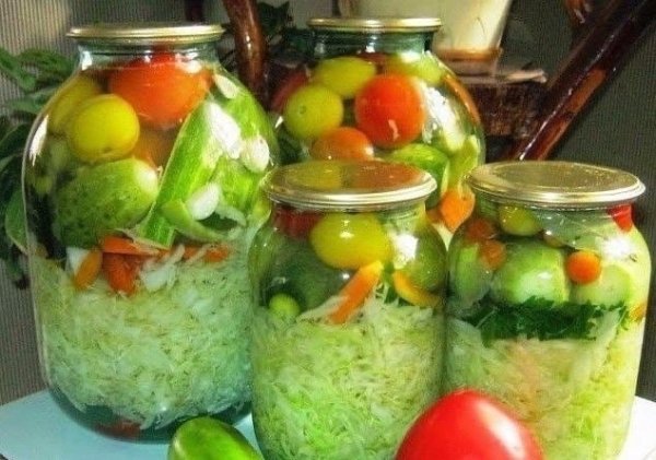Ассорти с капустой