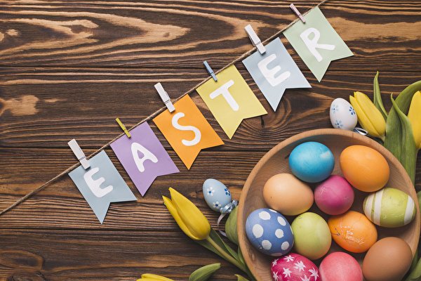 Easter Tulips Wood planks Eggs English Multicolor 562402 600x