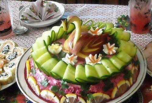 Салат-из копченой курицы