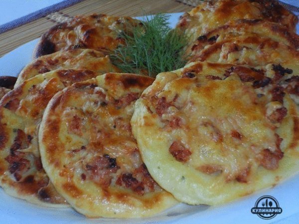 КАРТОФЕЛЬНЫЕ ВАТРУШКИ С КУРИЦЕЙ