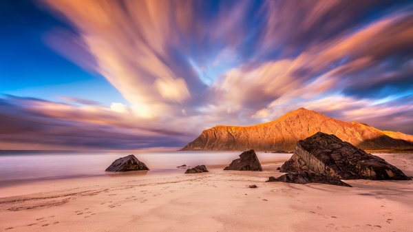 More-nebo-peizazh-priroda-skaly-bereg-norvegiia