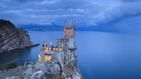 Ласточкино гнездо