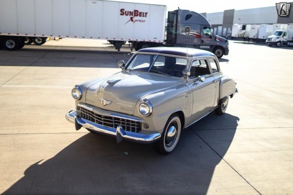 STUDEBAKER CHAMPION REGAL DELUXE 2-DOOR SEDAN (1949г.)