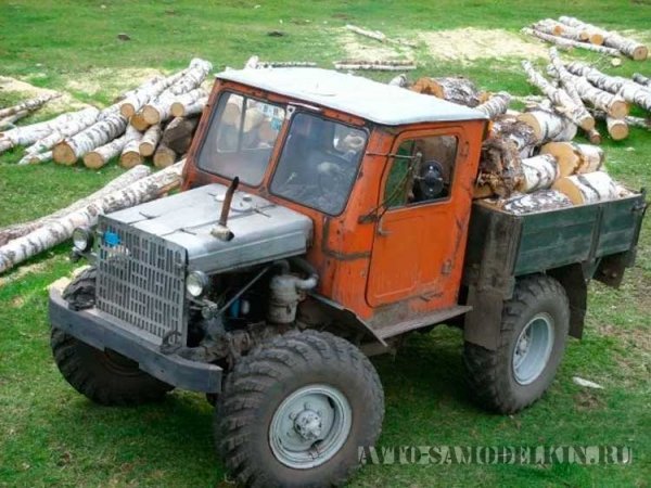 samodel-traktor