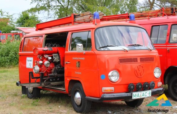 VOLKSWAGEN TRANSPORTER T2 (1967г.)