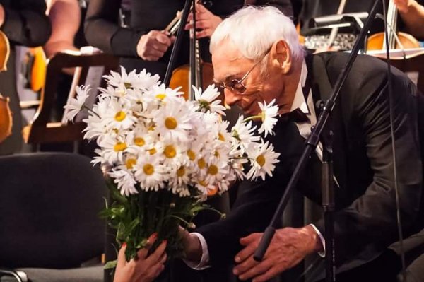 Оркестр кинематографии п/у Александра Зацепина - Taнгo (Из к/ф 12 стульев)