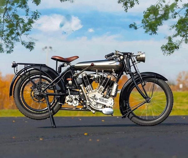 BROUGH SUPERIOR Mark-l 90 BORE (1922г.)