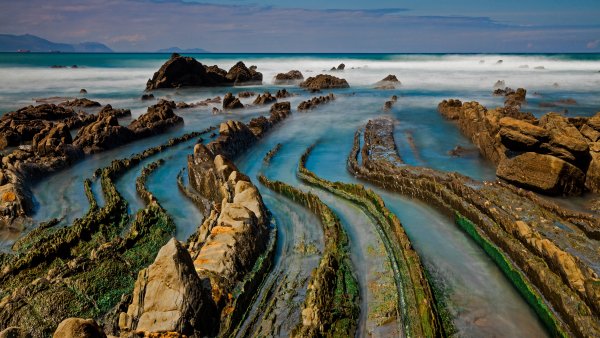 BayofBiscay ROW7713428720 UHD
