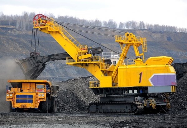ekskavator ekg 32
