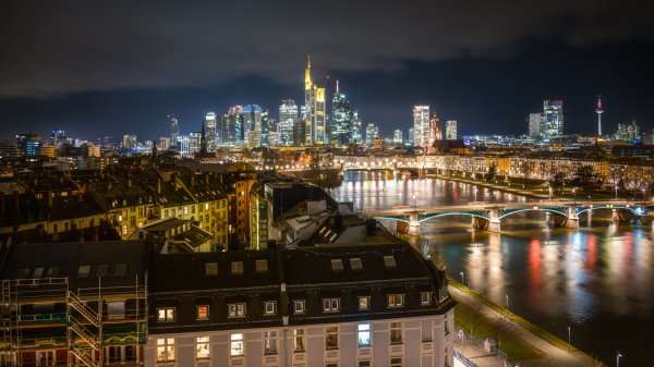 germaniia-vecher-ogni-frankfurt-na-maine-most-reka