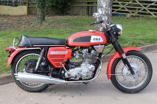 BSA A75 ROCKET 3 (1970г.)