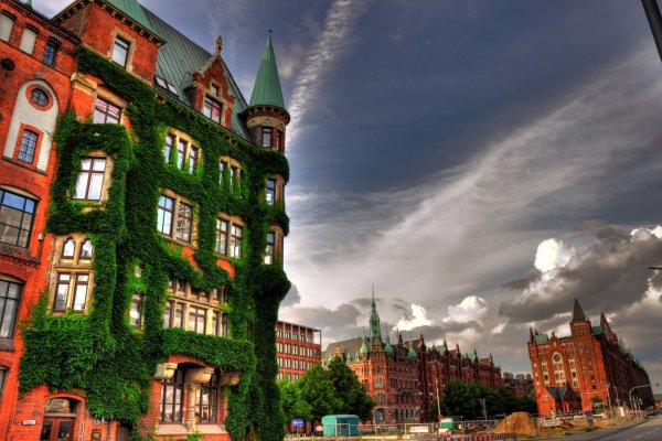 Beautiful-places-and-sights-of-the-city-gd-47
