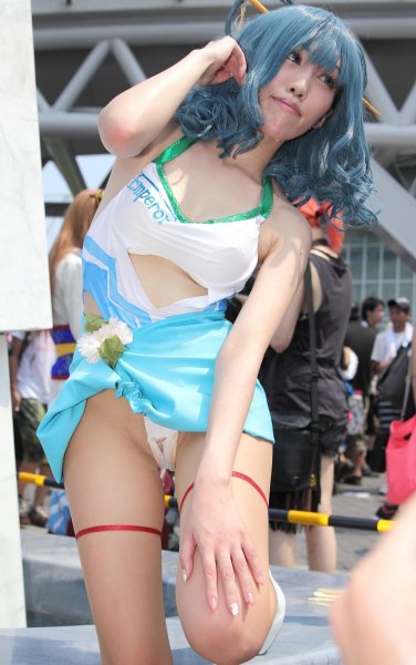 Comiket-86-day-1-hot-start-29