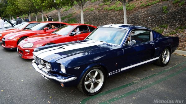 Ford Mustang &amp; Toyota Supra &amp; Nissan GT-R