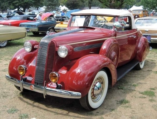 PONTIAC DELUXE CONVERTIBLE (1936г.)