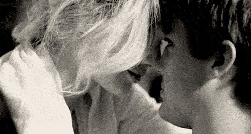 Влюбленные