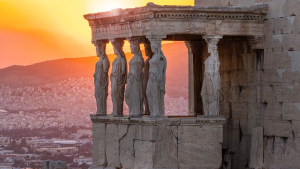 Lock2024-b48 wl erechtheiongreece estockphoto 1920x1080