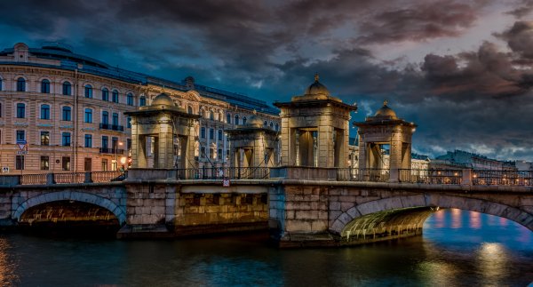 most-lomonosova-reka-fontanka-sankt-peterburg-rossiia-most-r