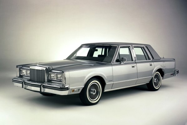 Lincoln Town Car Cartier Designer Series 1983