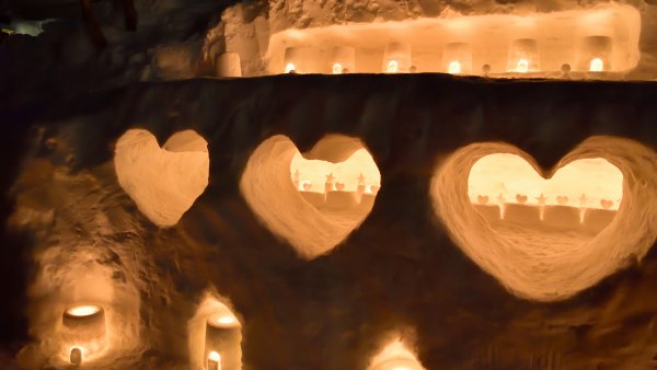 OtaruIgloo ROW1498229461 UHD