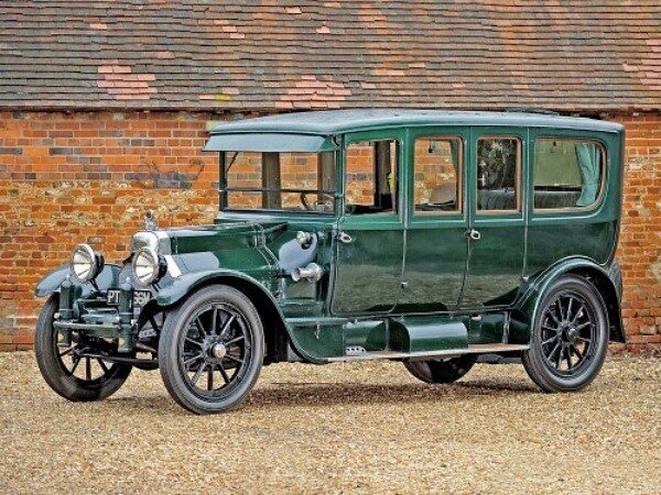 CADILLAC TYPE 51 C.P.KIMBALL 4-DOOR SALOON (1915г.)