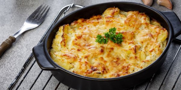 Картошка с мясом, запечённая по-французски