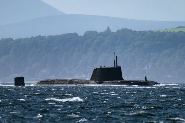 IMG viter59 HMS Astute