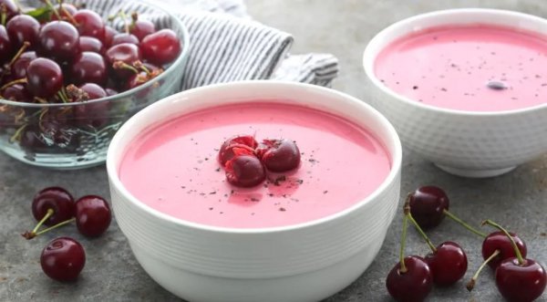 Венгерский суп из вишни