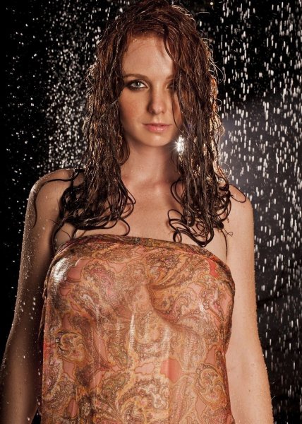 Лена Катина