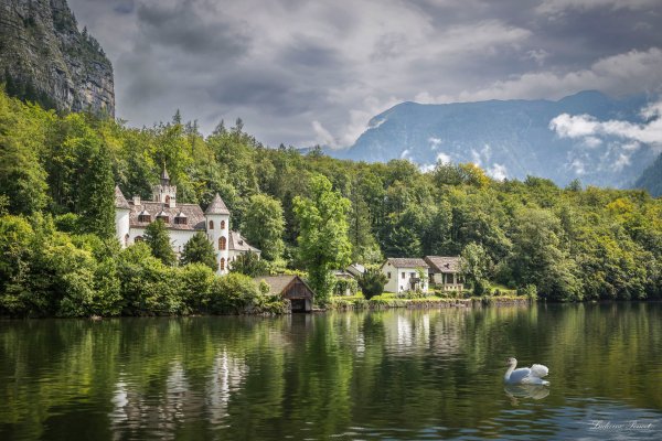 grub-castle-lake-hallstatt-hallstatt-austria-zamok-goab-gals
