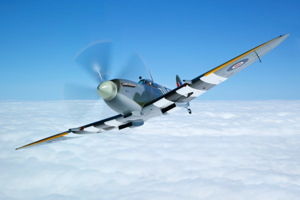istrebitel-spitfire-supermarine-spitfire-raf-vtoraia-mirovai