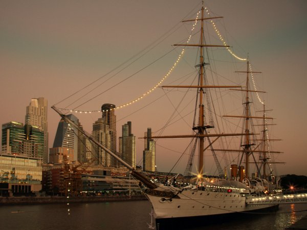IMG viter59 ARA Presidente Sarmiente Puerto Madero