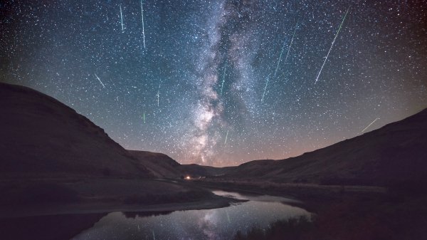 PerseidsOregon ROW1614140268 UHD