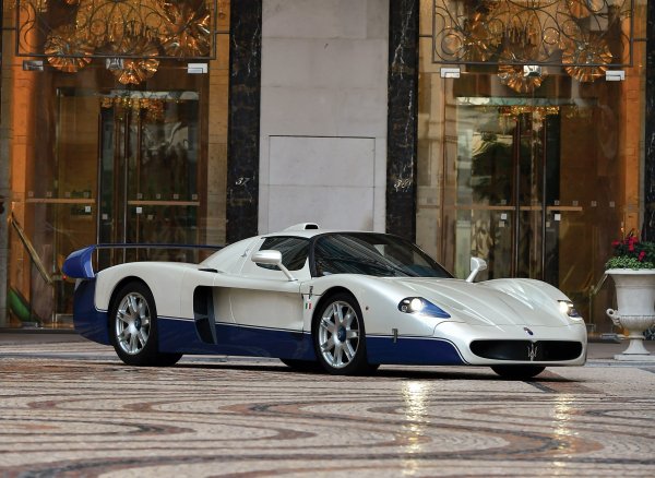 MASERATI MC12 STRADALE (2005г.)