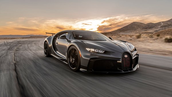 Bugatti-chiron-pur-sport