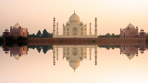 taj-mahal-india-agra-pradesh
