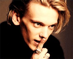 Jamie Campbell Bower (3)