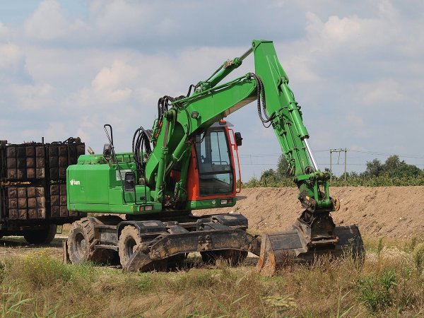 HYUNDAI ROBEX 170W-7